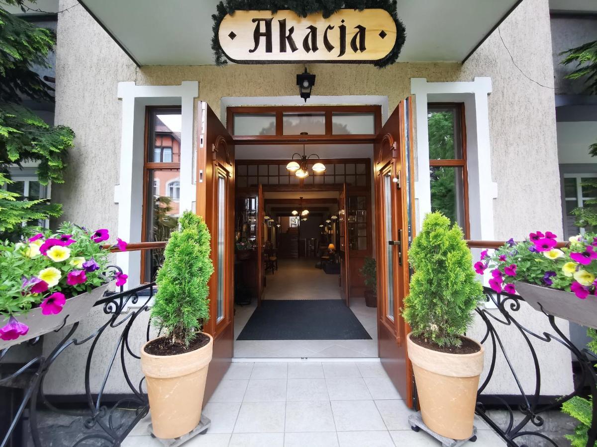 Pensjonat Akacja Kudowa-Zdrój Buitenkant foto
