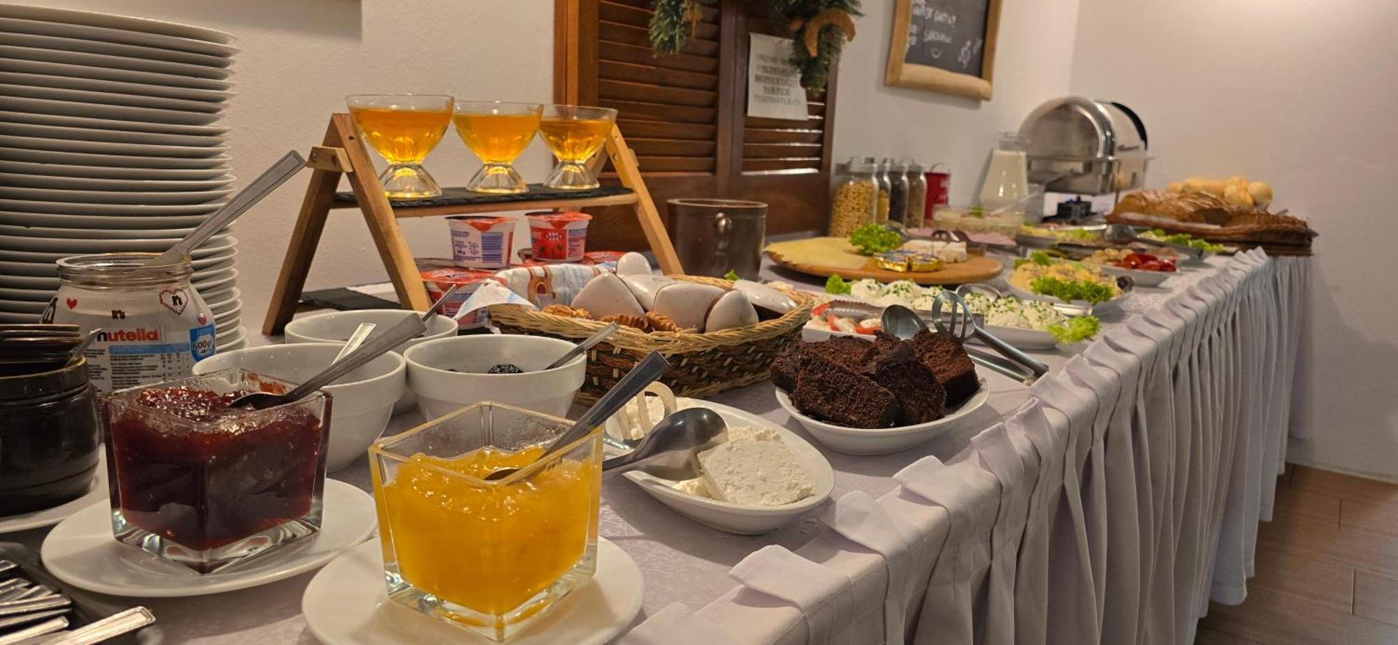 Pensjonat Akacja Kudowa-Zdrój Buitenkant foto